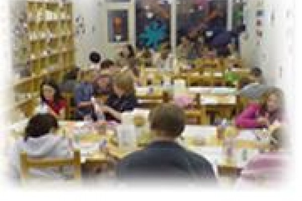 Crafty cafe for kids and grown ups!