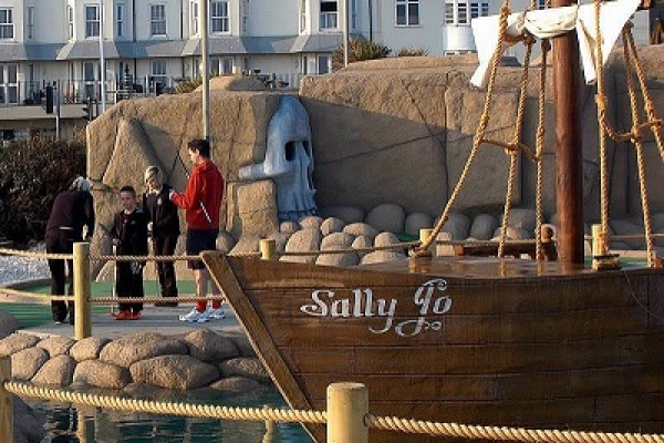 Crazy Golf Hastings Sussex