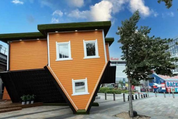Upside Down House, Westfield London